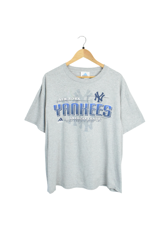 Vintage Grey Nike Yankees T-Shirt