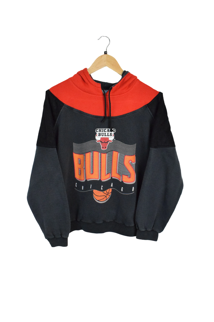 Vintage Spalding NBA Chicago Bulls Black Hoodie