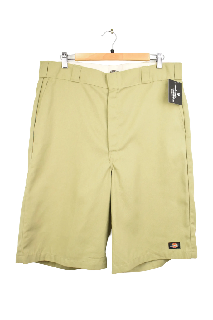 Modern Dickies Loose Fit Khaki Shorts